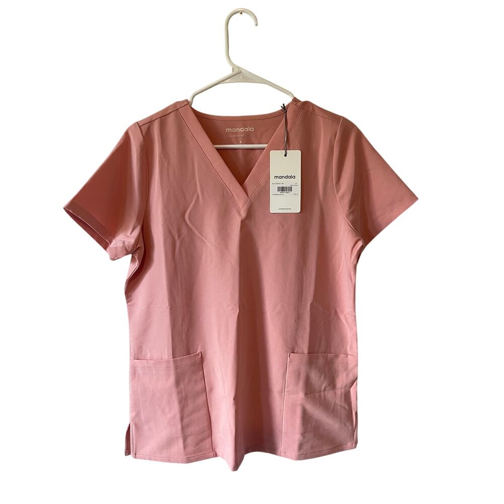 Mandala 6 pocket scrub top dusty pink NWT size Small